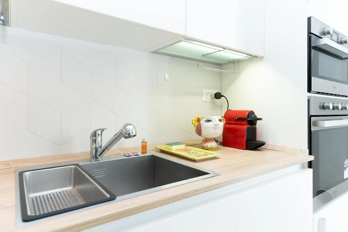 Bright Apartment In Front Of Navigli With Ac Wifi Milan