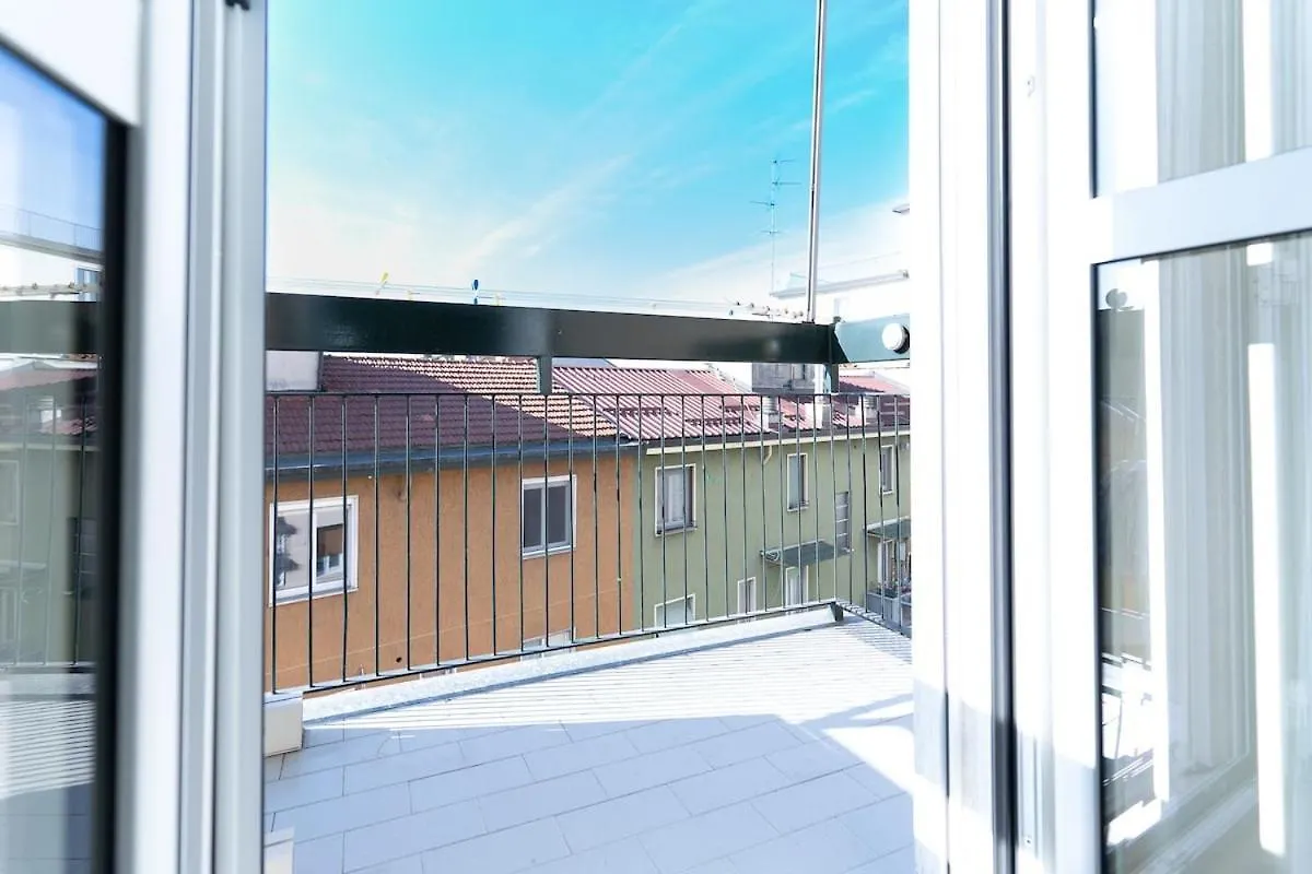 Bright Apartment In Front Of Navigli With Ac Wifi Milan 0*,  Italy