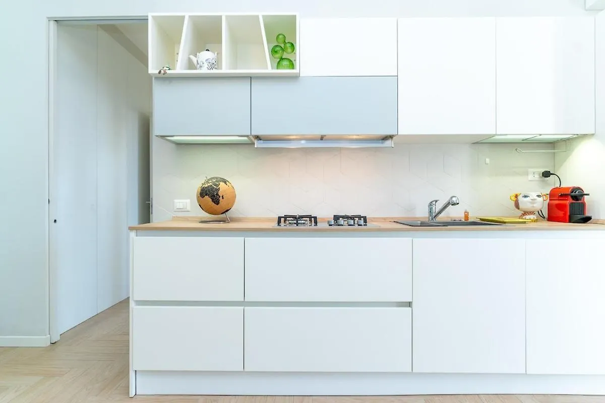 Bright Apartment In Front Of Navigli With Ac Wifi Milan Italy