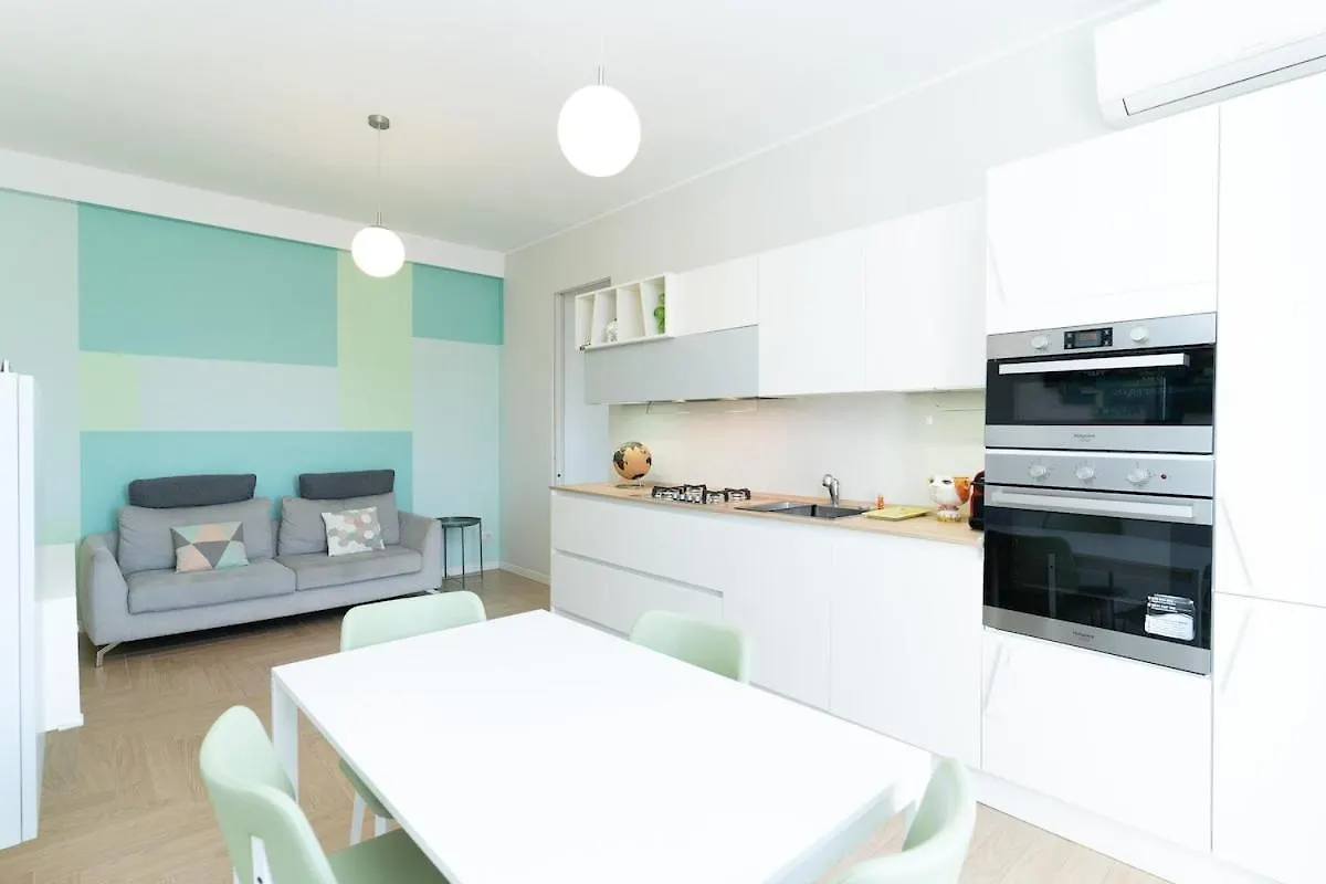 Bright Apartment In Front Of Navigli With Ac Wifi Milan