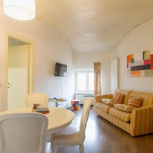 Milanese Flat - Via Vigevano Milan